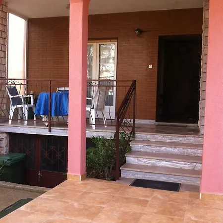 شقة Mira Centar *